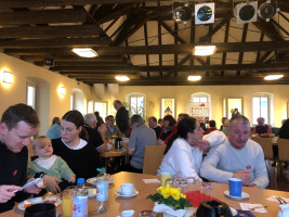 Politisch interessierte Bürgerinnen und Bürger III